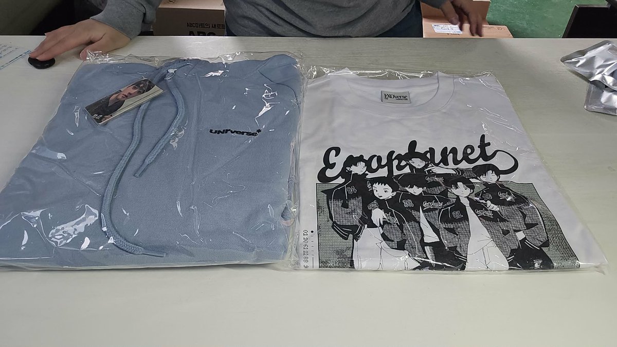CCDebilShop's tweet photo. MONTH OF MARCH
(For BOX #89)

 KOREA 🇰🇷 ADDRESS ARRIVAL

- EXO'VERSE MDs

THANK YOU SO MUCH FOR TRUSTING CCD SHOP 🫶❤️
#CCDShop_KRArrivals https://t.co/5xbWugEcFy