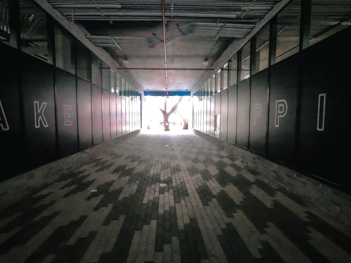 PhotosbyJuanca's tweet photo. Most people turn back when it gets dark.
That’s why most never see the light.
Shot on Canon Rebel T7
#Discipline #KeepGoing #MindsetShift #WalkThroughIt https://t.co/yLKAJ1vfUH
