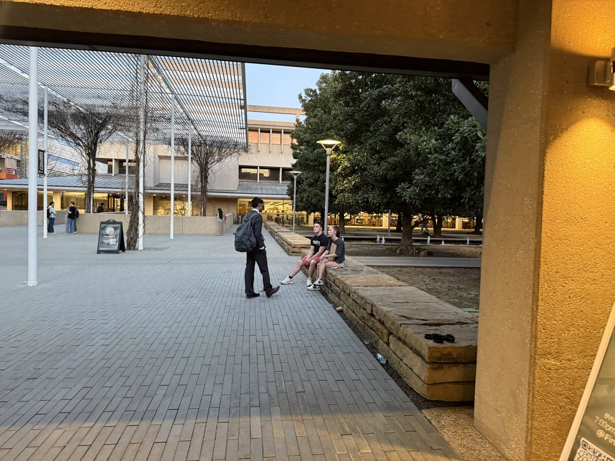 EHM_Apologetics's tweet image. This is what I love to do. Train, equip, &amp;amp; send. Just led the Reasonable Faith group on their campus to go out &amp;amp; have Gospel conversations w/other students. Proud of how they implemented all they’ve learned, &amp;amp; I look forward to leading this group again! #apologetics #evangelism