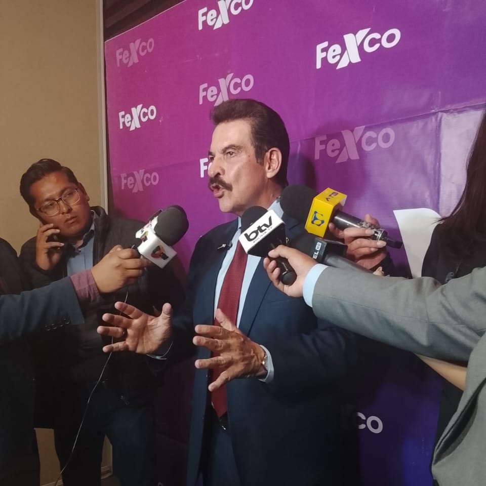 Manfred Reyes Villa tweet media