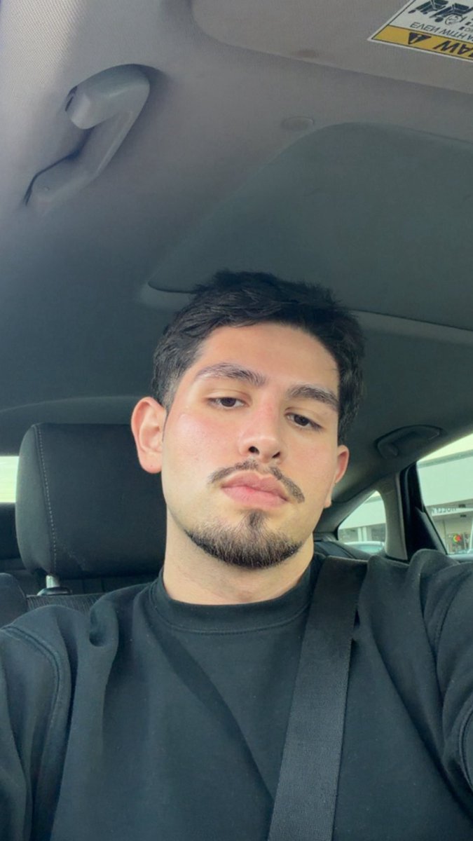 f javier molinar 🅴 tweet media
