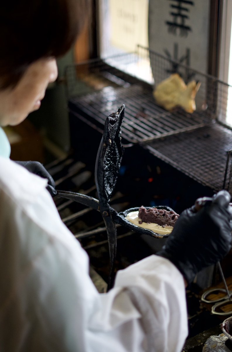ShiRoT_C's tweet photo. Xを全く更新できていませんでしたが、
実家の天然たい焼き屋を手伝い始めてから
早くも1年半以上が経ちました！

気が向いた時にまたこちらも
更新しようと思います🐟☕️ https://t.co/1soqmmYCdK