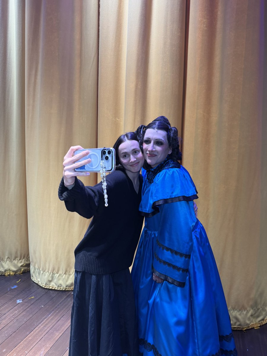 Oh, Mary! UK tweet media