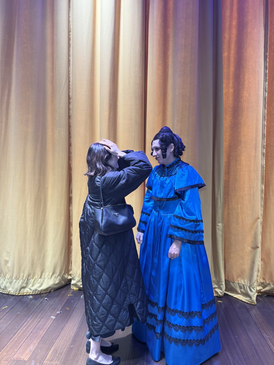 Oh, Mary! UK tweet media