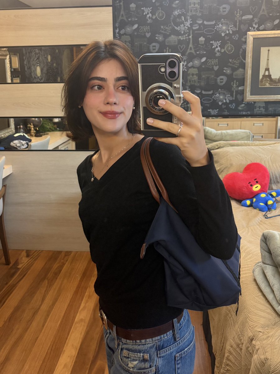 angel(a) tweet media