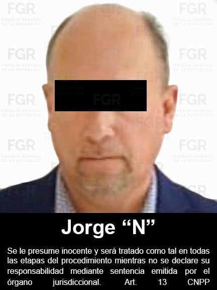 FGRMexico's tweet photo. Policías federales ministeriales de #FGR, cumplimentaron una orden de aprehensión en contra de Jorge “N”, persona cercana a un ex director de @Pemex. De acuerdo con investigaciones, en sus declaraciones fiscales anuales, posiblemente causó un perjuicio al fisco federal por aproximadamente 28 millones de pesos. 

El Ministerio Público Federal adscrito a la Fiscalía Especial en Investigación de Delitos Fiscales y del Sistema Financiero, aportó los datos de prueba que resultaron contundentes para obtener vinculación a proceso por su probable participación en el delito de defraudación fiscal equiparada.