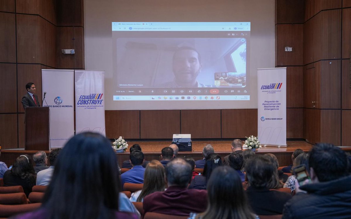 MIT_Ecuador's tweet photo. #Quito | Se realizó el Seminario de Difusión de Oportunidades de Negocios, organizado por el @BancoMundialLAC en coordinación con el Ministerio de Infraestructura y Transporte.

🗣️ El evento contó con las palabras de bienvenida del ministro @RobertoLuqueN y la participación de Issam A. Abousleiman, Director Regional Bolivia, Chile, Perú y Ecuador del Banco Mundial.

🤝 Durante el seminario se abordaron oportunidades de negocios, lineamientos de adquisiciones, aspectos sociales y ambientales, entre otros temas relacionados con obras y proyectos de infraestructura.

#ElNuevoEcuador