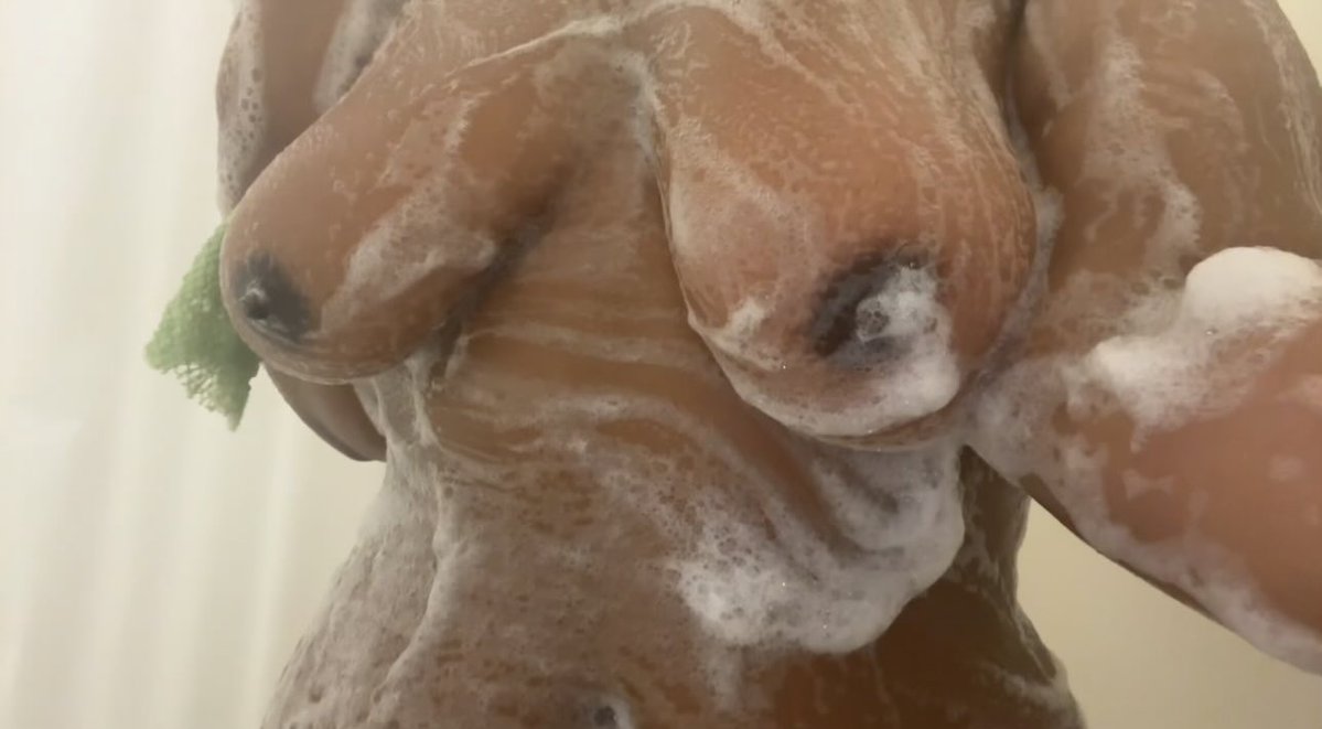 🖤gina 🤍 tweet media