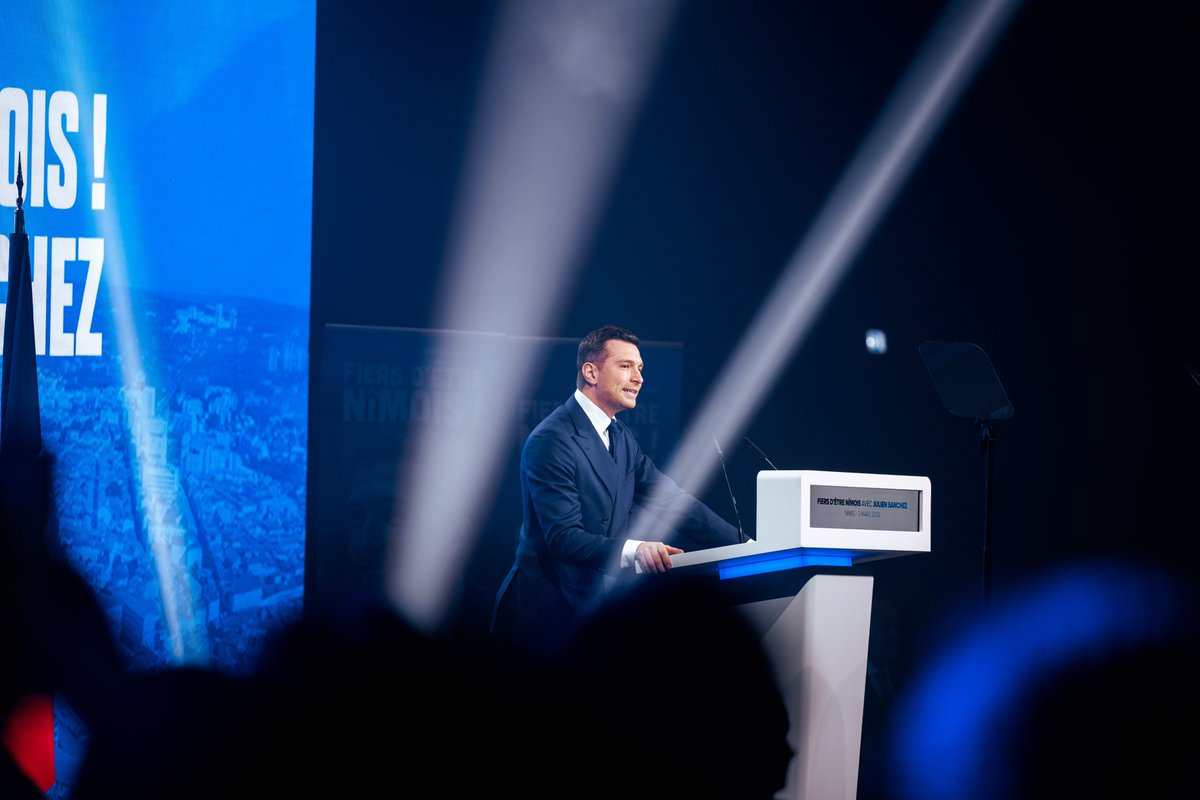 J_Bardella's tweet image. À #Beaucaire, les crèches provençales ont retrouvé leur place dans la mairie. 
Non par provocation, mais parce qu’elles font partie de notre histoire, de ces racines chrétiennes qui ont forgé deux mille ans d’histoire française et européenne. #Nîmes #Municipales2026