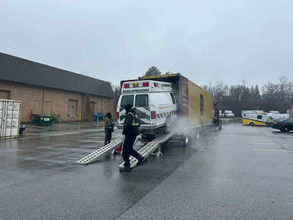 US Ambulances for Ukraine NFP tweet media