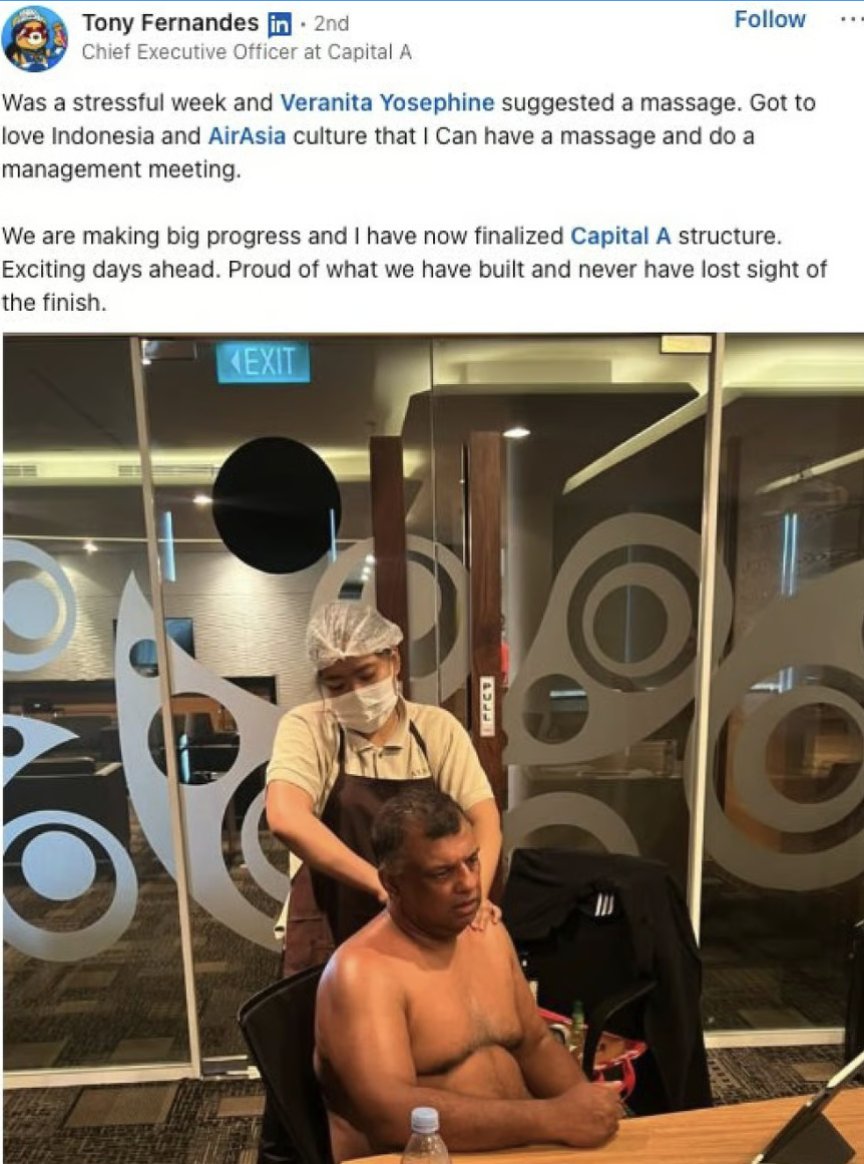 VCs Congratulating Themselves 👏👏👏 tweet media