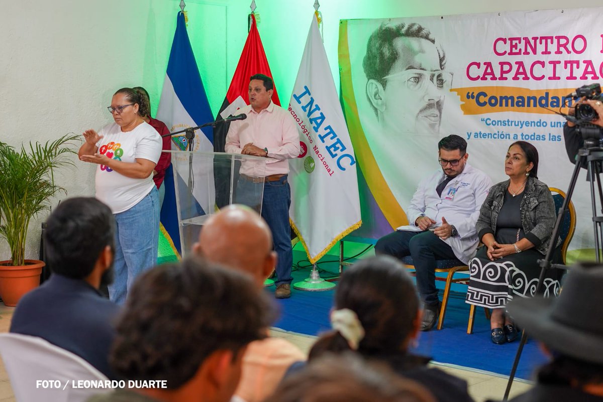 CanDigital2's tweet photo. Inicio del Curso Presencial Primer Nivel Básico de Lenguaje de Señas Nicaragüense, para fortalecer la atención inclusiva de 375 servidores públicos de MINED, PDDH, MI FAMILIA, MINSA, MINT y SETEC. https://t.co/c4NwMVZGBp