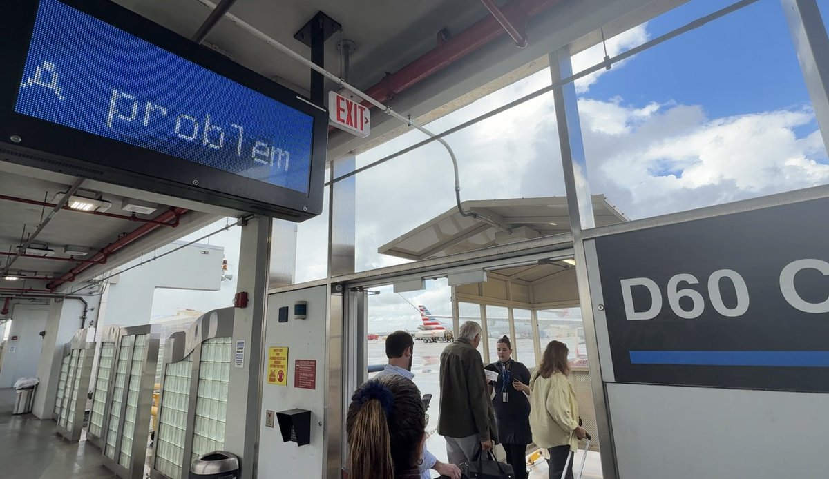 Chris Sloan tweet media