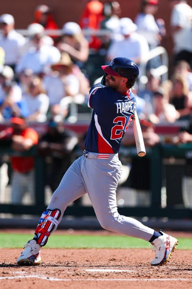 A two-hit day for Bryce 👏