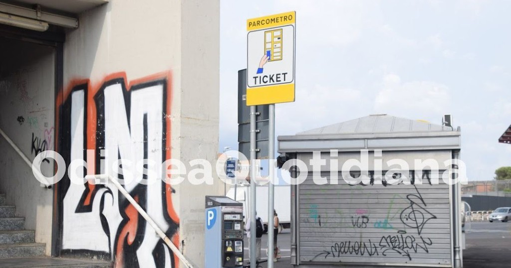 iltrenoromalido's tweet image. La gara avviata da Atac segna un cambio di paradigma nella gestione della sosta su strada, allineando Roma a modelli già diffusi in molte città europee.
odisseaquotidiana.com/2026/01/nuovi-…

#trasporti #digitalizzazione