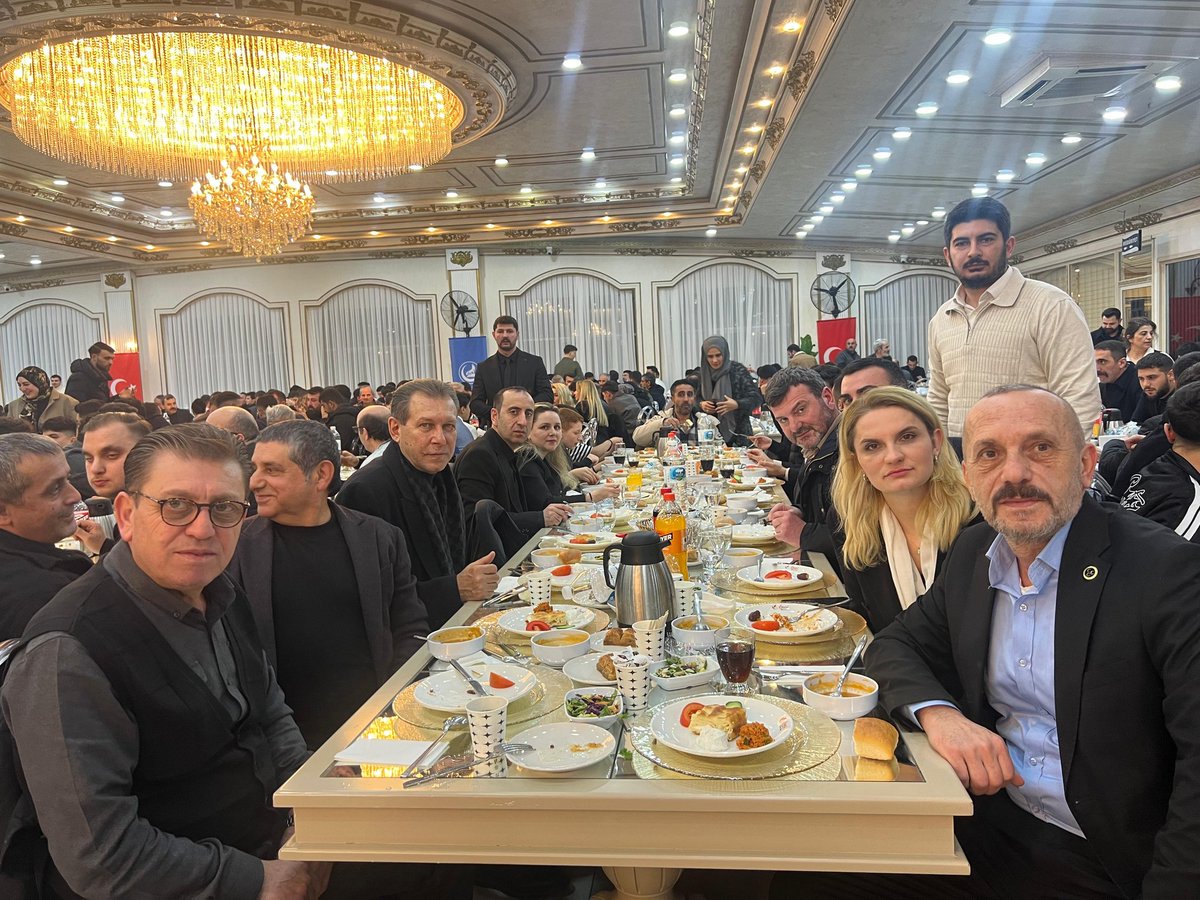 KCEKMECE_MHP's tweet photo. İlçe Teşkilat Başkanımız, İlçe Sekreterimiz ve İlçe Yöneticilerimiz; Ülkü Ocakları tarafından düzenlenen 5. Bölge İftar Programı'na katılmışlardır.

@_MHPistanbul_

#MHPİstanbul 
#MHPKüçükçekmece https://t.co/U0SqgYZN8k