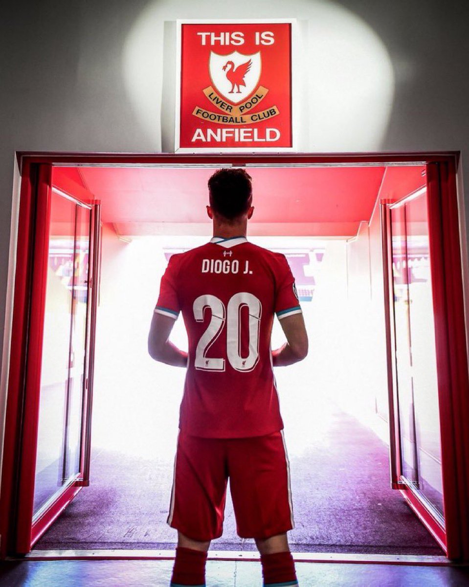 Faz hoje 8 meses desde que o Diogo Jota se foi e ainda não parece real... 

Nunca serás esquecido, Diogo. 🤍