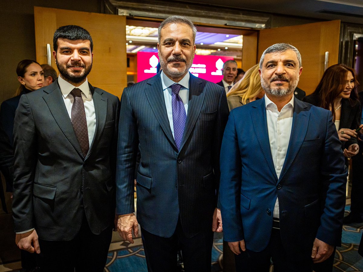 Türkiye Müteahhitler Birliği tarafından düzenlenen iftar yemeğinde, onur konuğu Dışişleri Bakanımız Sayın Hakan Fidan beyefendi ile bir araya geldik.

<a href="/HakanFidan/">Hakan Fidan</a> 
<a href="/AzizozkilicC/">A.Aziz Özkılıç</a>