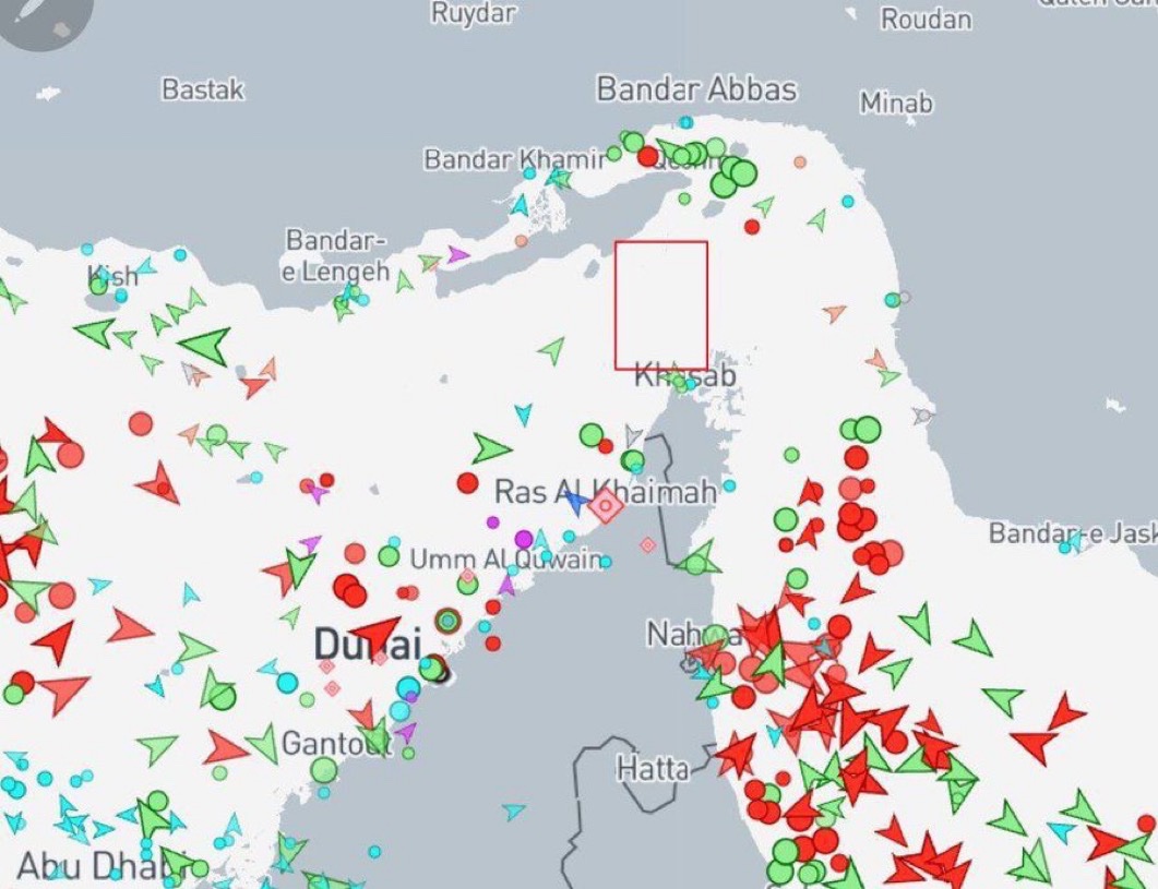Mr_Kryptonium's tweet photo. 🚨🚨BREAKING: THE STRAIT OF HORMUZ IS COMPLETELY EMPTY OF ANY SHIP TRAFFIC FOR THE THIRD DAY IN A ROW https://t.co/oGetzPuWk1