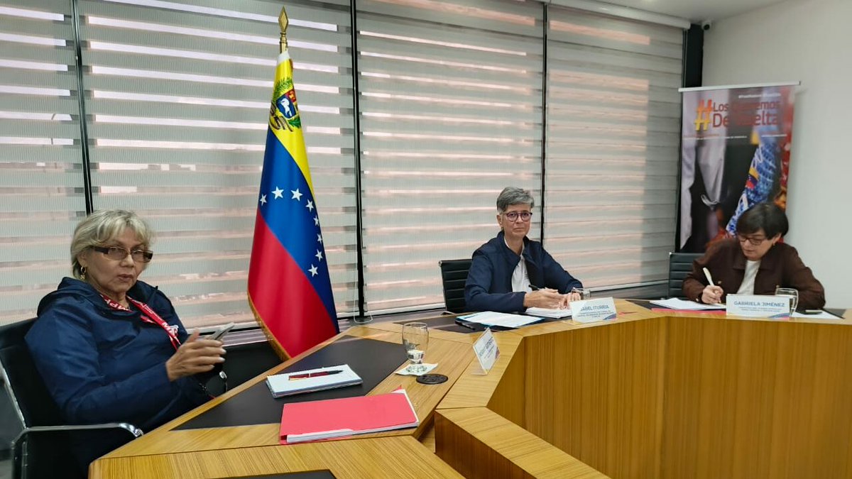 JeiksonLara's tweet photo. Gabinete Sectorial de Salud, Ecosocialismo y Ciencia realizó su reunión semanal

#bringthemback 

https://t.co/PeT2JC9mGs https://t.co/WzRFl2rPu1