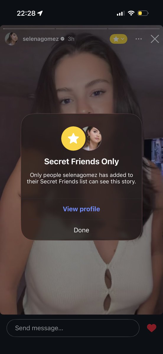 A cuántas personas nos habrá agregado Selena Gómez a sus #secretfriends ? 🤔