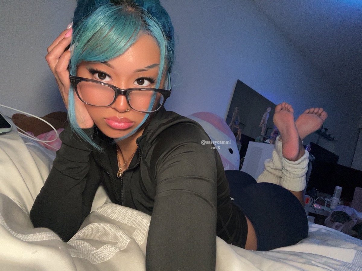 𝓅𝓇𝒾𝓃𝒸𝑒𝓈𝓈 𝒸𝒶𝓂𝓂𝒾𝑒 ♡ tweet media
