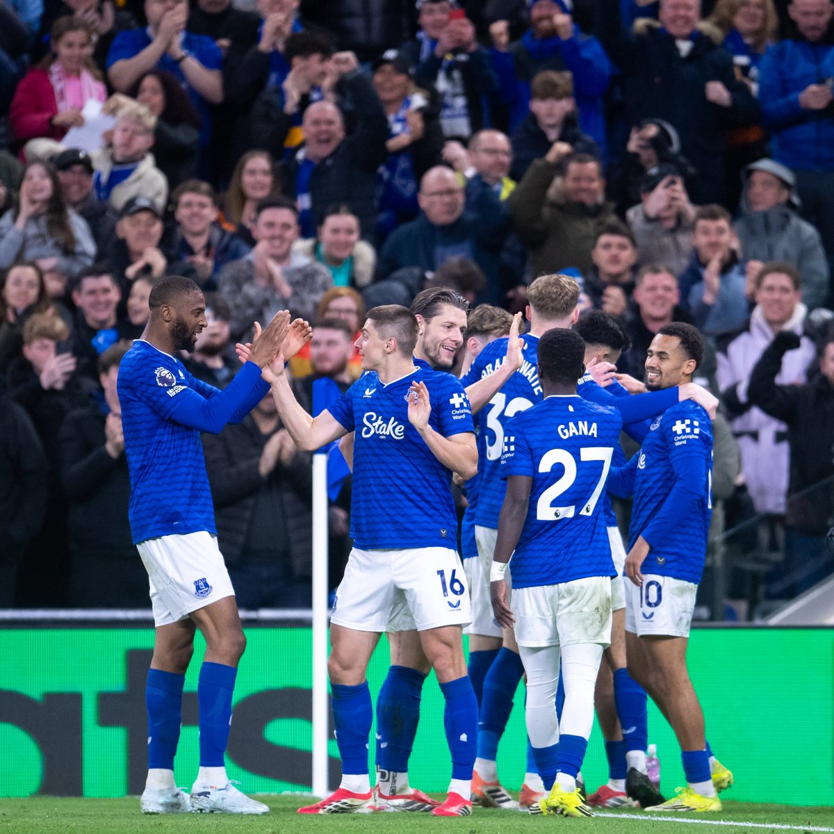 Everton tweet media