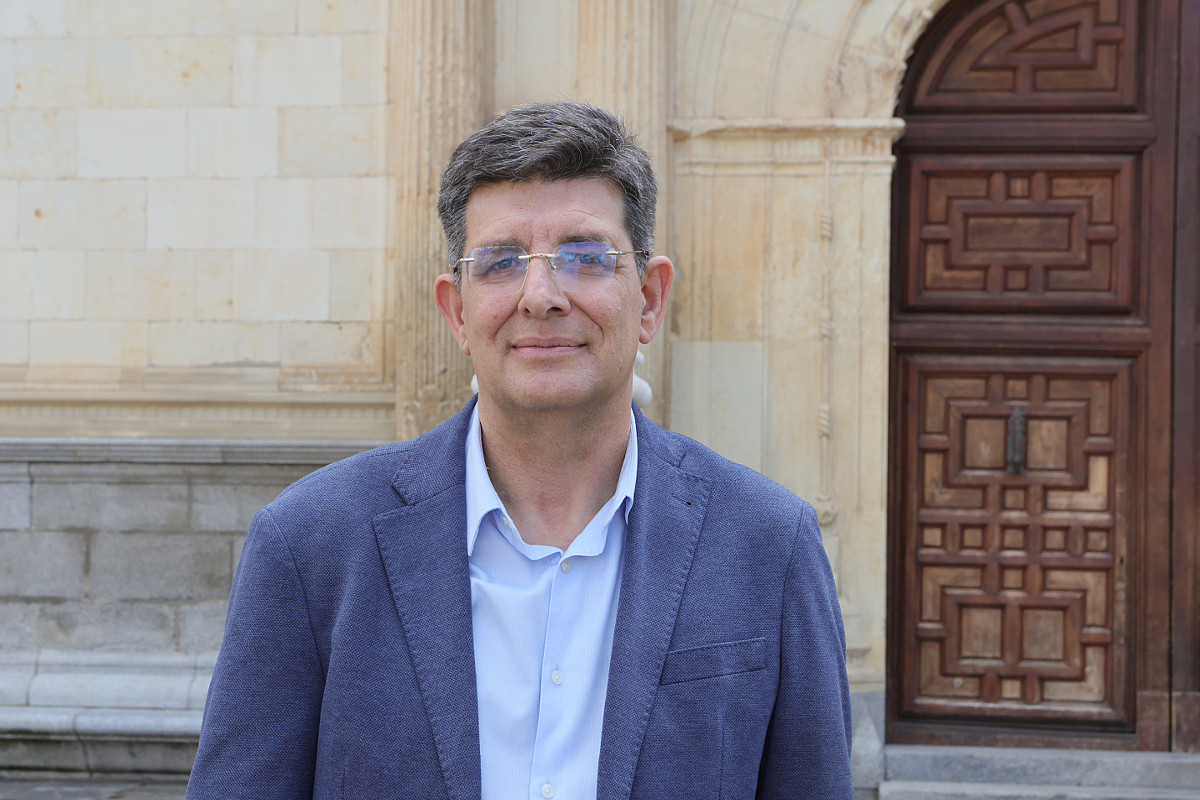 UNIVERSIDAD |
El Ayuntamiento de Alcalá de Henares felicita a Carmelo García por su elección como nuevo rector de la Universidad de Alcalá, tras obtener la mayoría absoluta en las elecciones celebradas hoy. 

Desde el Ayuntamiento le deseamos el mayor de los éxitos al frente de