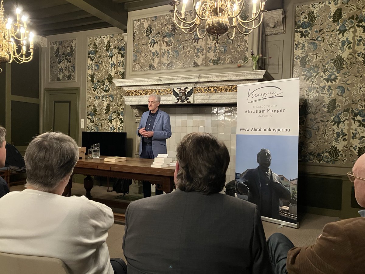 Interessant college over Kuyper en Groen van Prinsterer door prof. George Harinck in Erfgoedcentrum Abraham Kuyper Maassluis. 

Volgende bijeenkomst: Kuyperwandeling door het centrum van Maassluis op woensdagavond 8 april. Noteer vast in de agenda.
