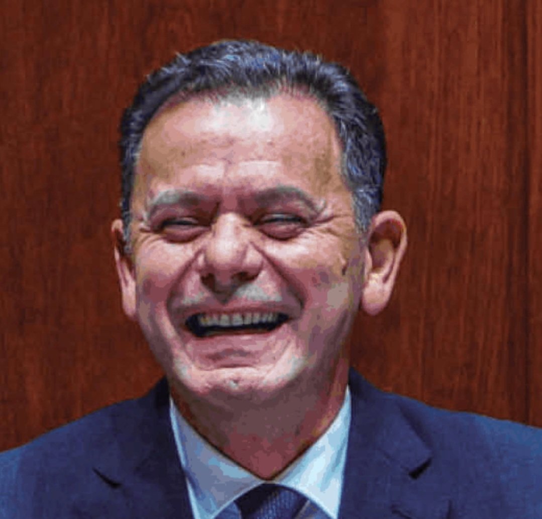 Um Presidente do Governo e outra coisa qualquer.
Já dizia o meu avô: "Cada um tem aquilo que merece"