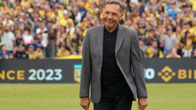 JulianGPR's tweet photo. No todo el mundo conoce el privilegio de la lealtad.
De tu boca nunca salió un "no" para Central. Siempre que te necesitamos, ahí estuviste.
Tu figura es cada día más grande
El mejor, el único, Miguel Russo. https://t.co/p0IGVQL2AU