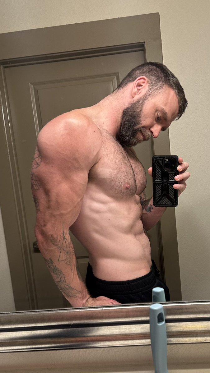 Dieter Wolfe (Cincy 4/8-13) tweet media