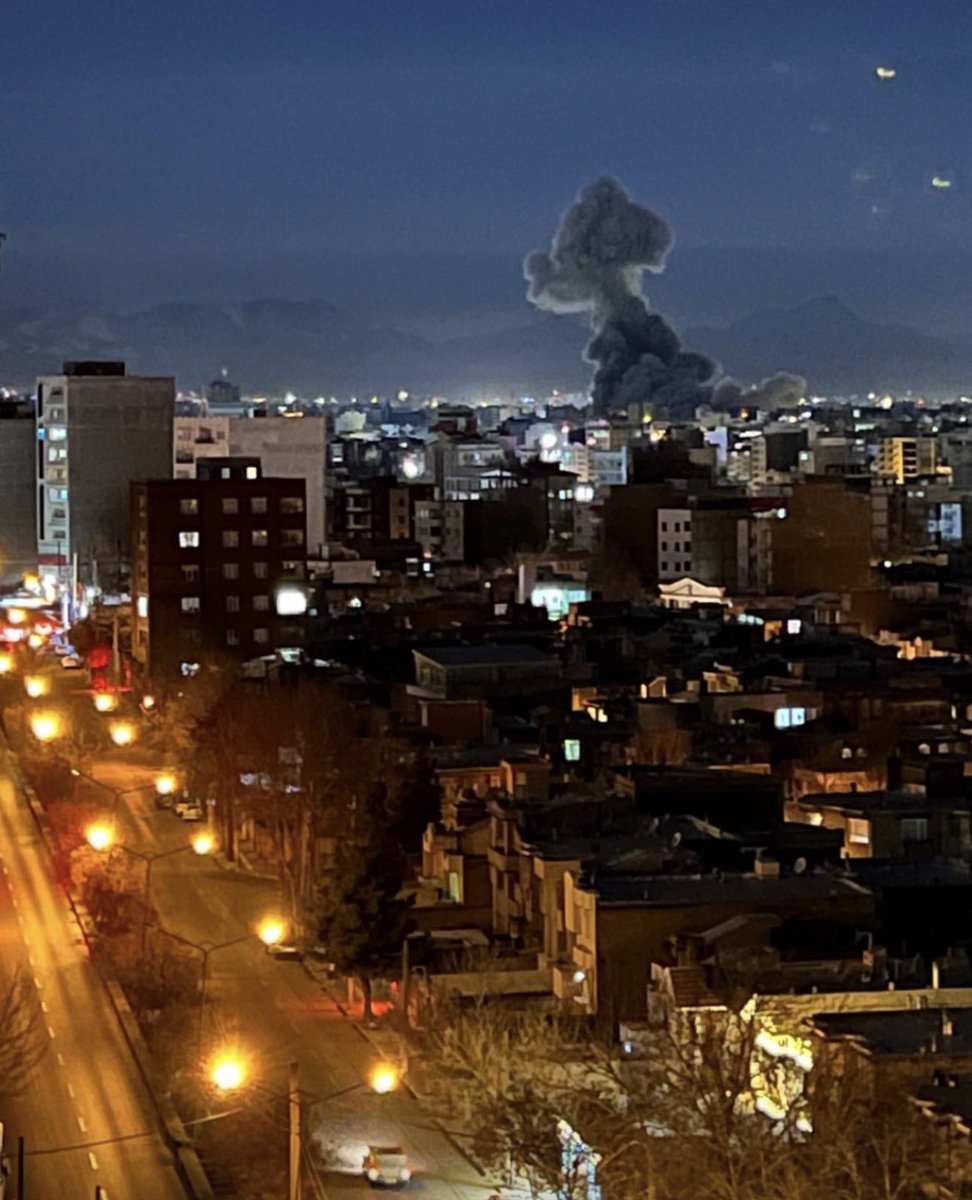 Şu an Urmiye tekrar ağır hava saldırıları altında! Tahrandan sonra belki en çok bombalanan şehir!