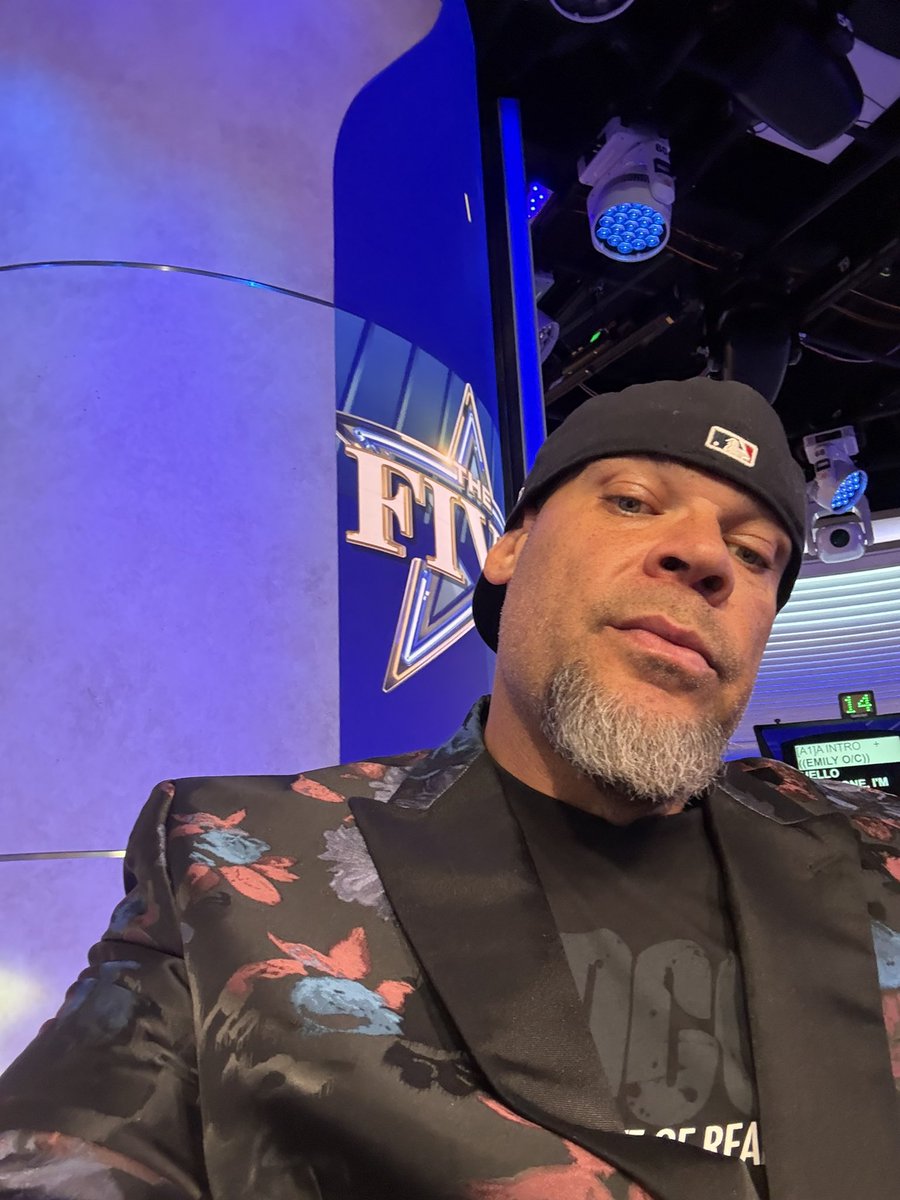 PlanetTyrus's tweet image. #tyrussmash is on @TheFive #nuffsaid