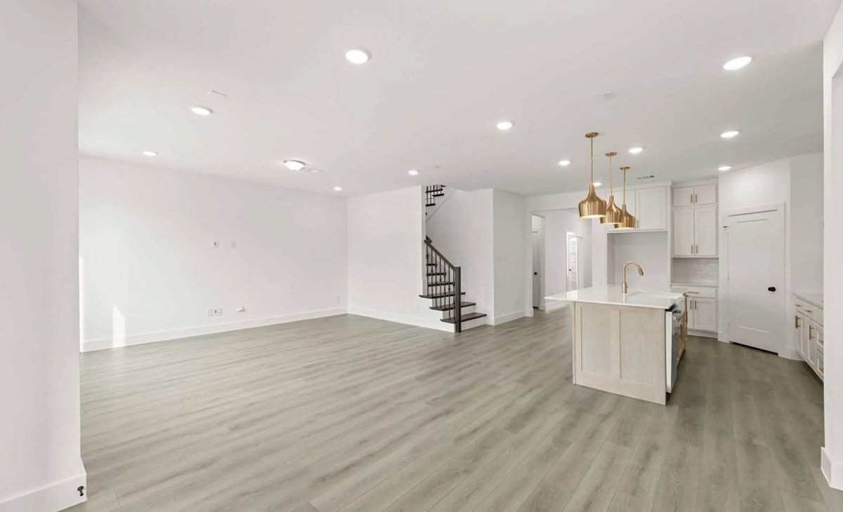 Daisy Greek tweet media