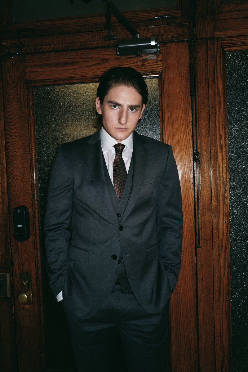 CourierBoyUK's tweet image. Young guy in this filum looks spookily like Barron Trump 😳

Liam Stewart-Kanigan
#OrphanFirstKill #Film4