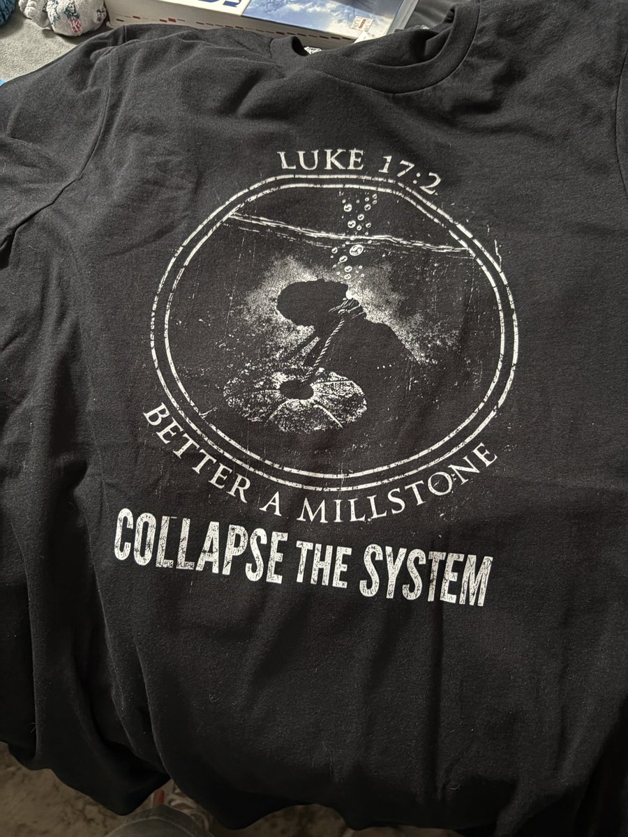 OESILE999's tweet photo. @WFM_Org proudly wearing my shirt. I’m wearing this everyday until someone asks me about it. Like minded folks, I’m in the DFW area, we should connect. I must do something more than what I am doing. I’ll die protecting my kids and I’ll die for yours too https://t.co/qhl9qoYg9I
