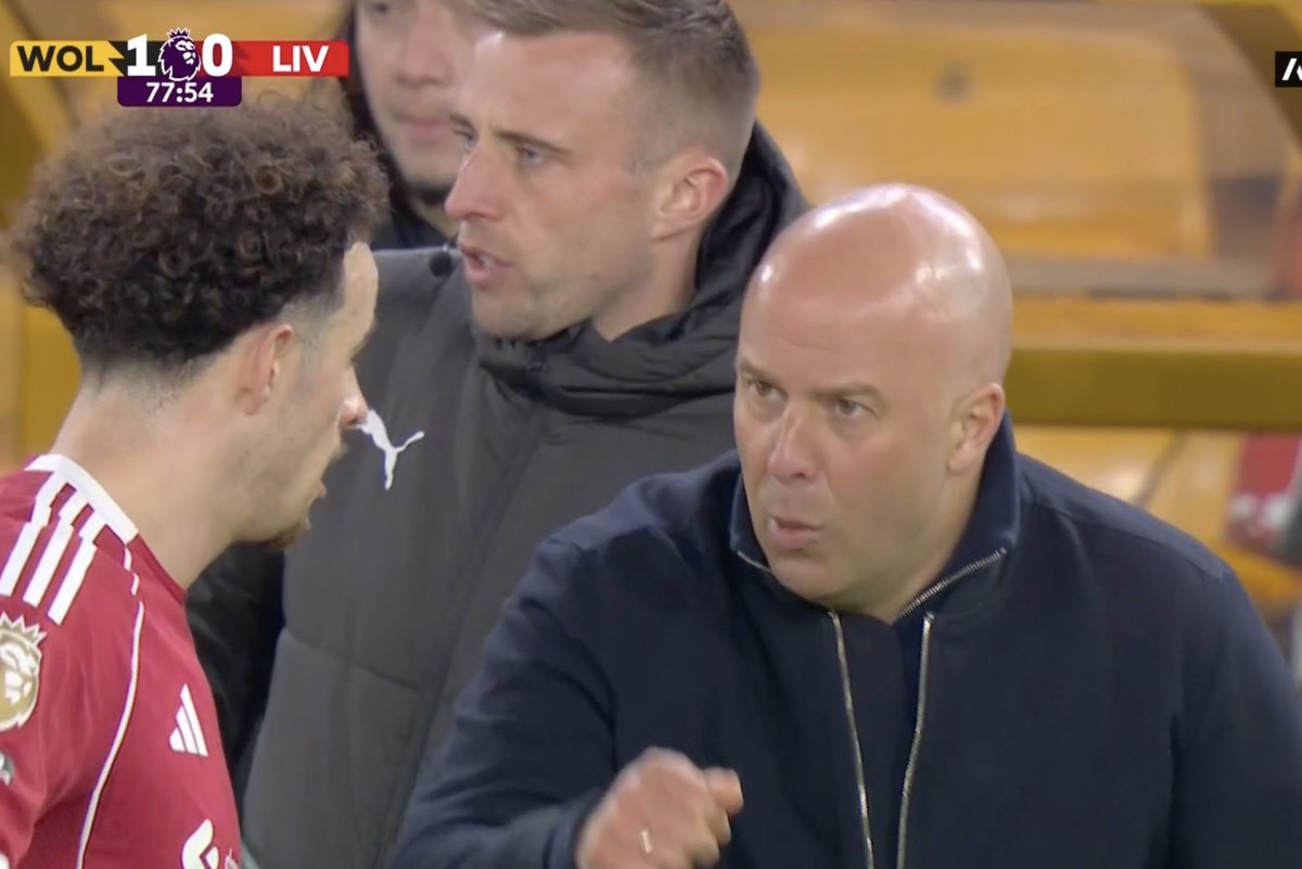 Livin_Liverpool's tweet photo. Just sack him....................... https://t.co/PVVlT0QFPW