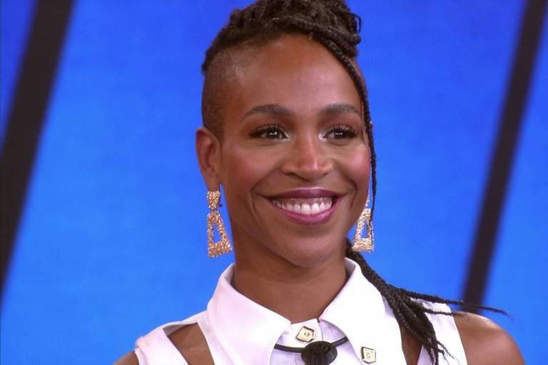 ‼️AGORA: 

Internautas resgatam tweets de Ana Paula Renault na época do BBB 21 com críticas pesadas a Karol Conka e escancaram a hipocrisia da sister. 

#BBB26 #RedeBBB