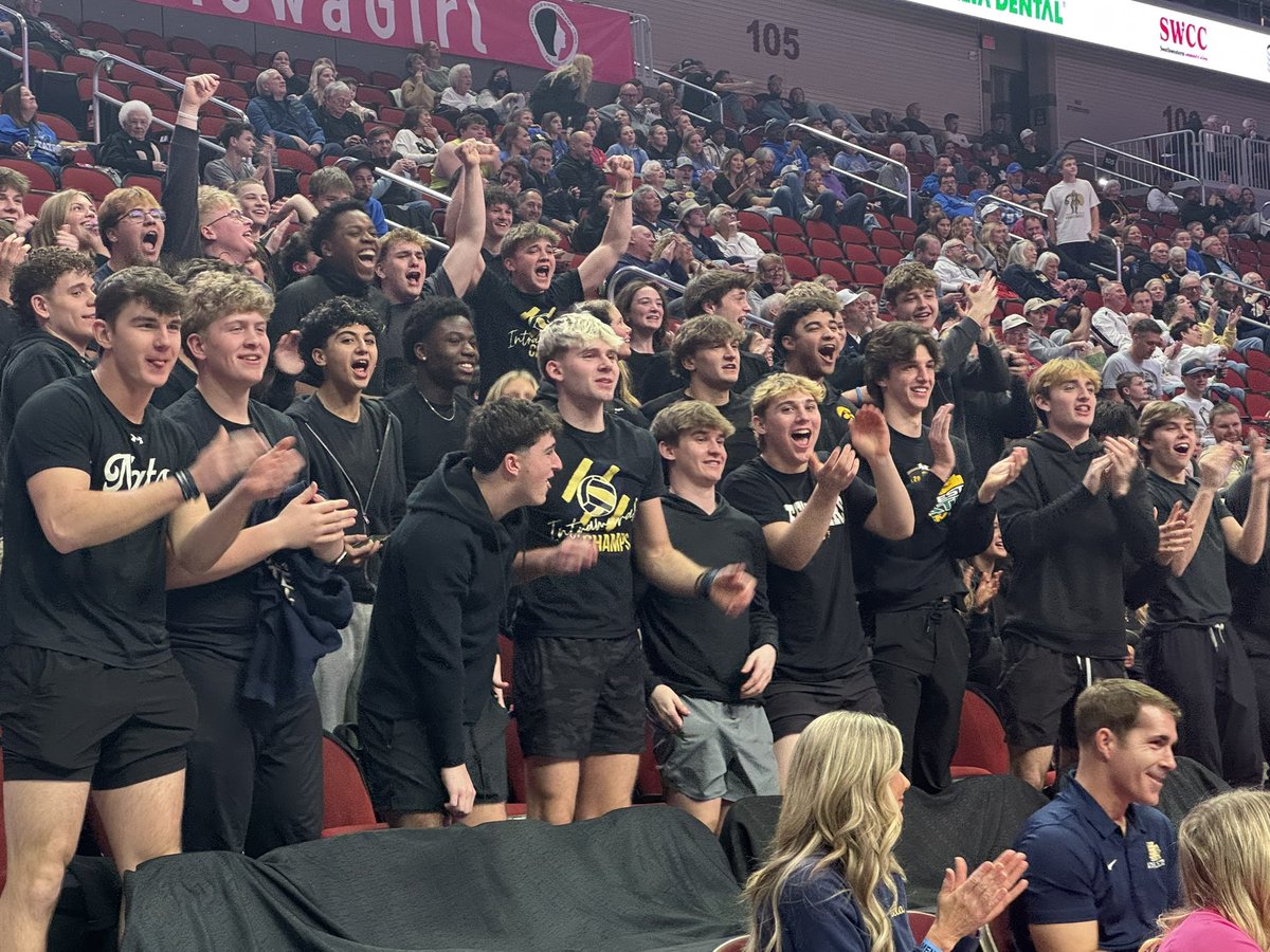 Bishop Heelan Athletics tweet media