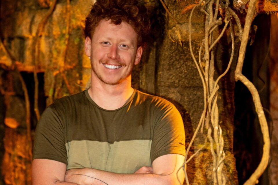 Les jaunes sont avantagés, s ils sont vraiment crevés ils peuvent compter sur leur roux de secours #KohLanta  #KohLantaLesReliquesDuDestin