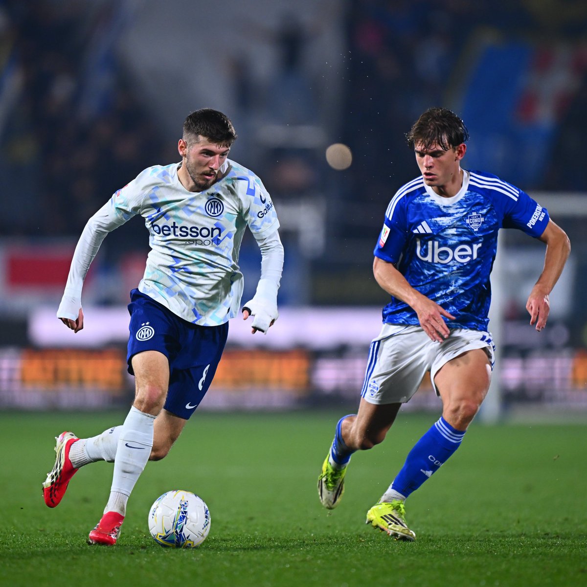 InterClubGreece's tweet image. #ComoInter 0-0 FT 

Ήσυχο βραδάκι δίπλα από τη λίμνη...
Σε ενάμιση μήνα η ρεβάνς. 

#CoppaItalia 
#InterClubGreece ⚫️🔵