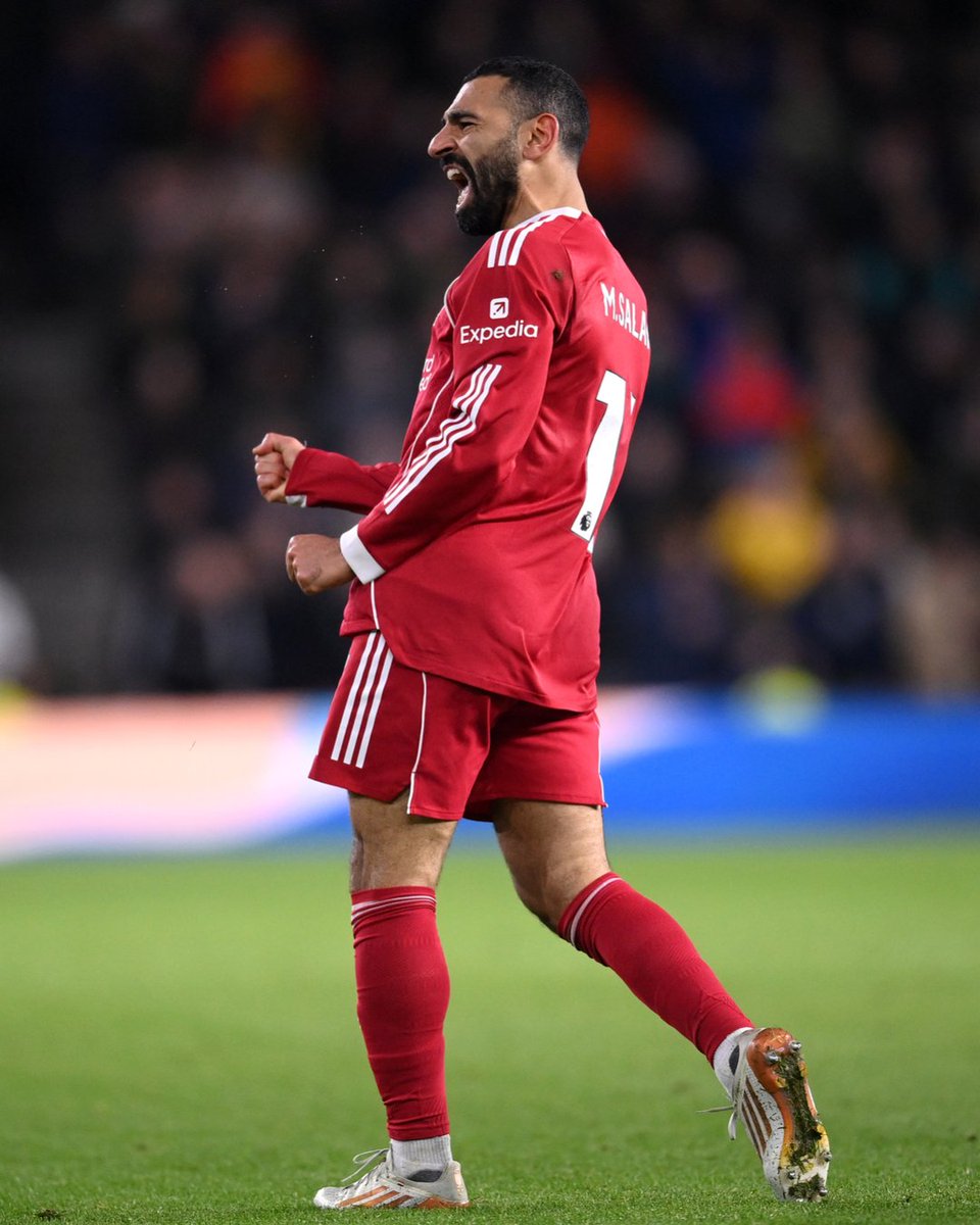 OfficialFPL's tweet photo. Mo Salah scores his first Premier League goal since Gameweek 10 ⚽

#FPL https://t.co/RSdDYWpdZ6