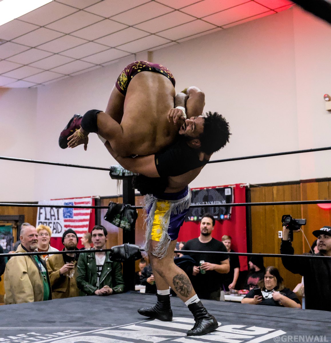 Grenwail tweet media