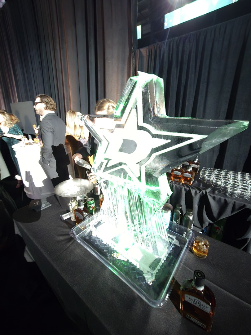PropTaxPartners's tweet photo. Jeff Mills and Beckly Long attended the 26th Annual Dallas Stars Casino Night in support of the Dallas Stars Foundation.

We’re grateful to be part of events that bring business leaders, athletes, and community partners together for such an important cause. https://t.co/yt88AQ01GZ