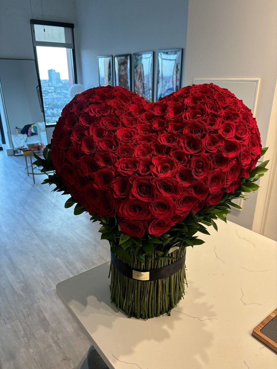 Red roses