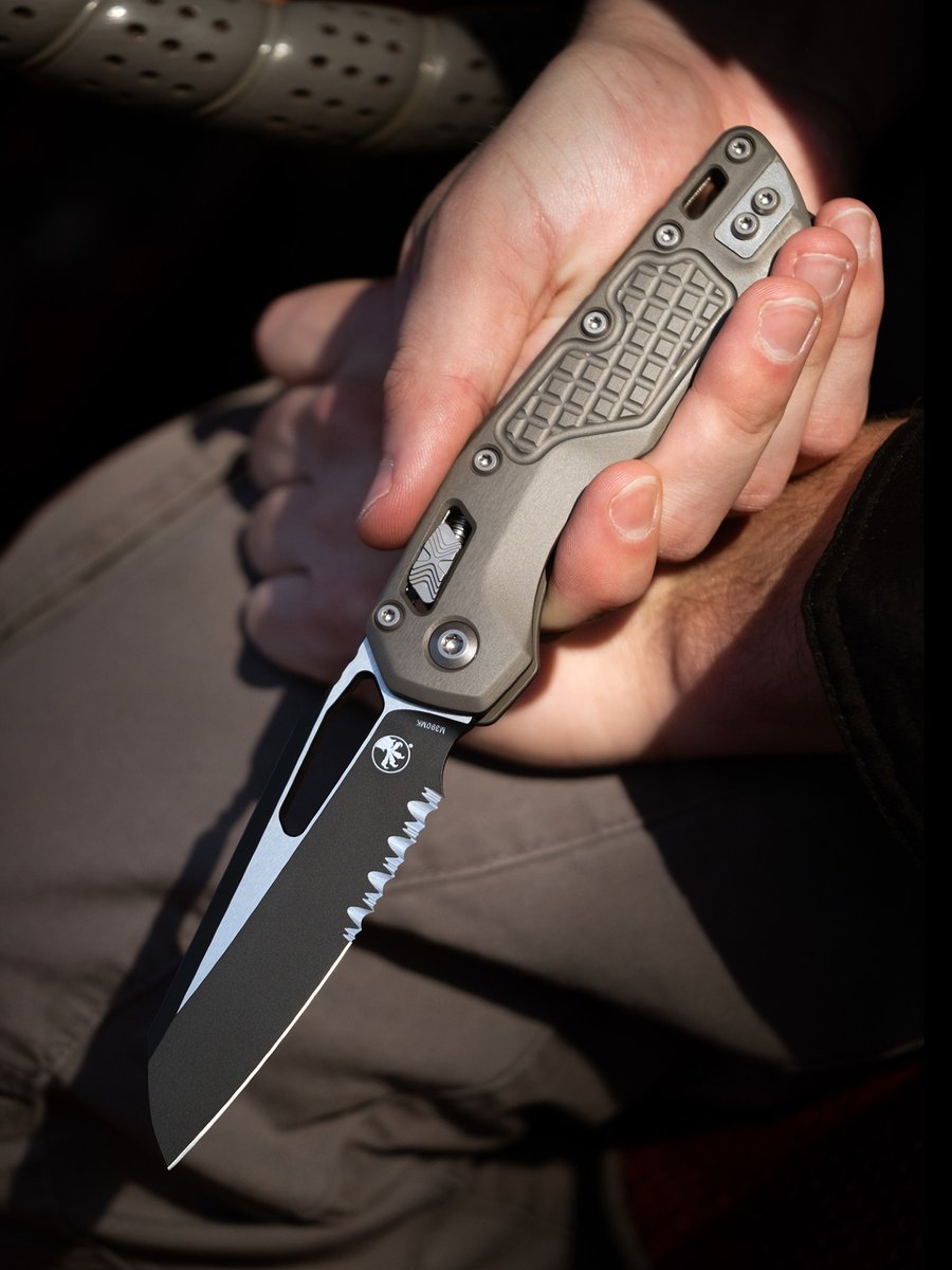 Microtech Knives tweet media