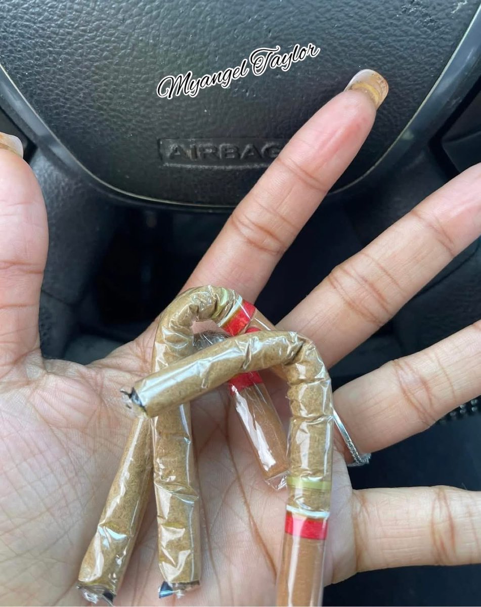 MULA🍒 tweet media