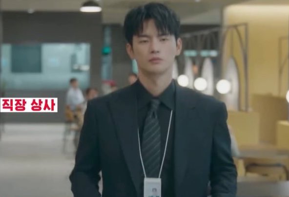 ジスって呼び捨てにする仲なのか❓
熱愛報道でないことを祈ります🙏
ジスよりも次の作品の相手の方がヤバい気がする🤔
妄想と仮想が入り乱れておかしくなってる😅😅
グクがカッコ良すぎるのが悪い😤
#ソイングク　#서인국　#서인국