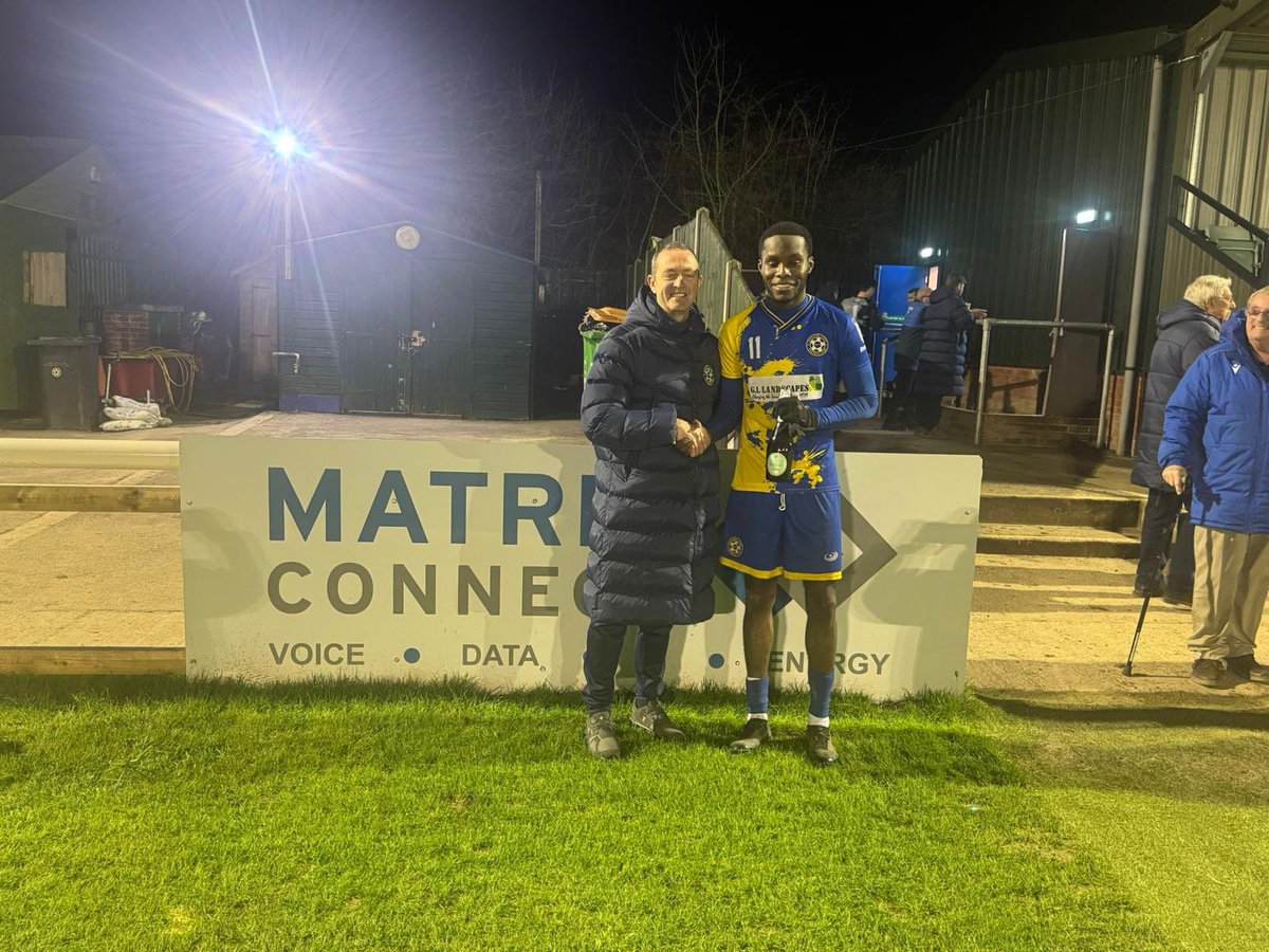 Fulltime and it ends here 2-2!

A good comeback from the lads to get a well earned point after being two goals down.

Man of the match Nathanial presented by match day sponsor Matrix Connect! 🔥 

#UTT 🟡🔵